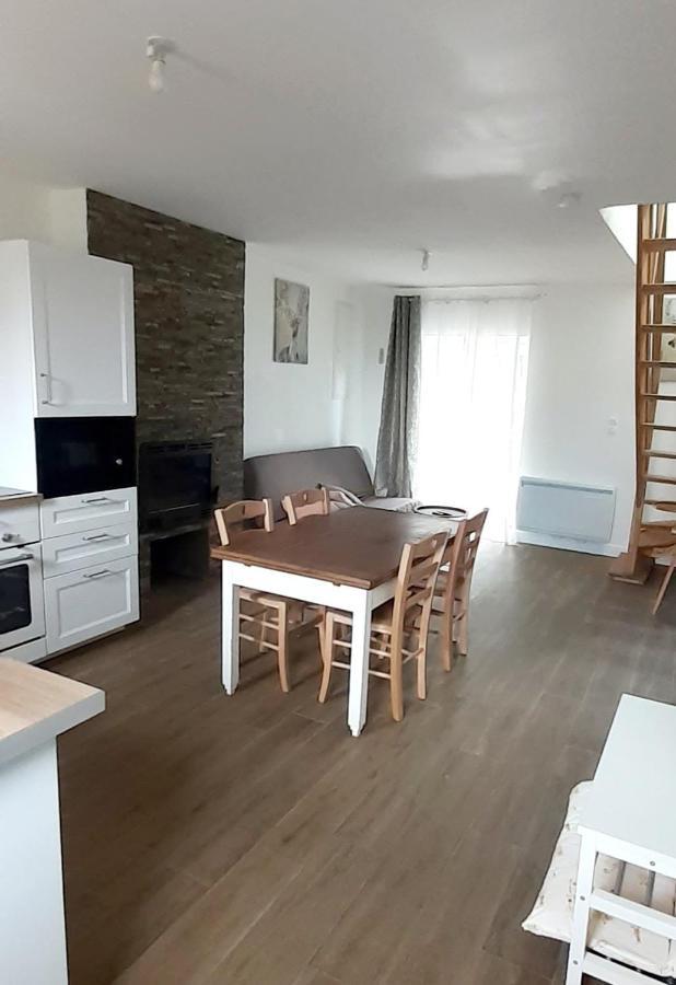 Au Lutin Pomme - Maison De Vacances Bretagne Mellé Exteriör bild