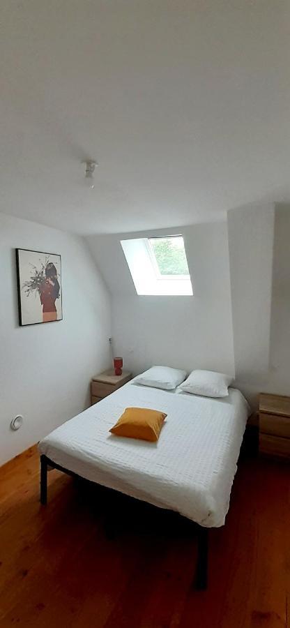 Au Lutin Pomme - Maison De Vacances Bretagne Mellé Exteriör bild