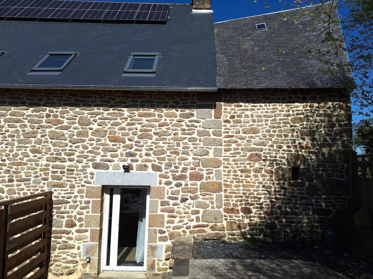 Au Lutin Pomme - Maison De Vacances Bretagne Mellé Exteriör bild