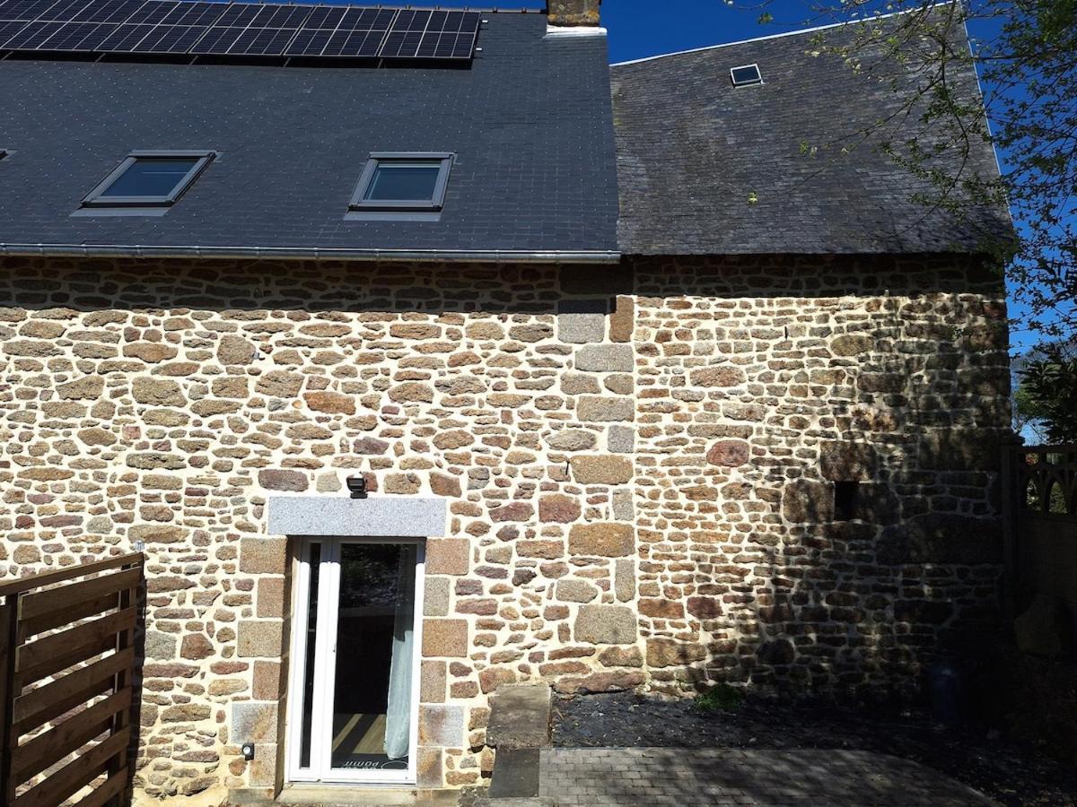 Au Lutin Pomme - Maison De Vacances Bretagne Mellé Exteriör bild