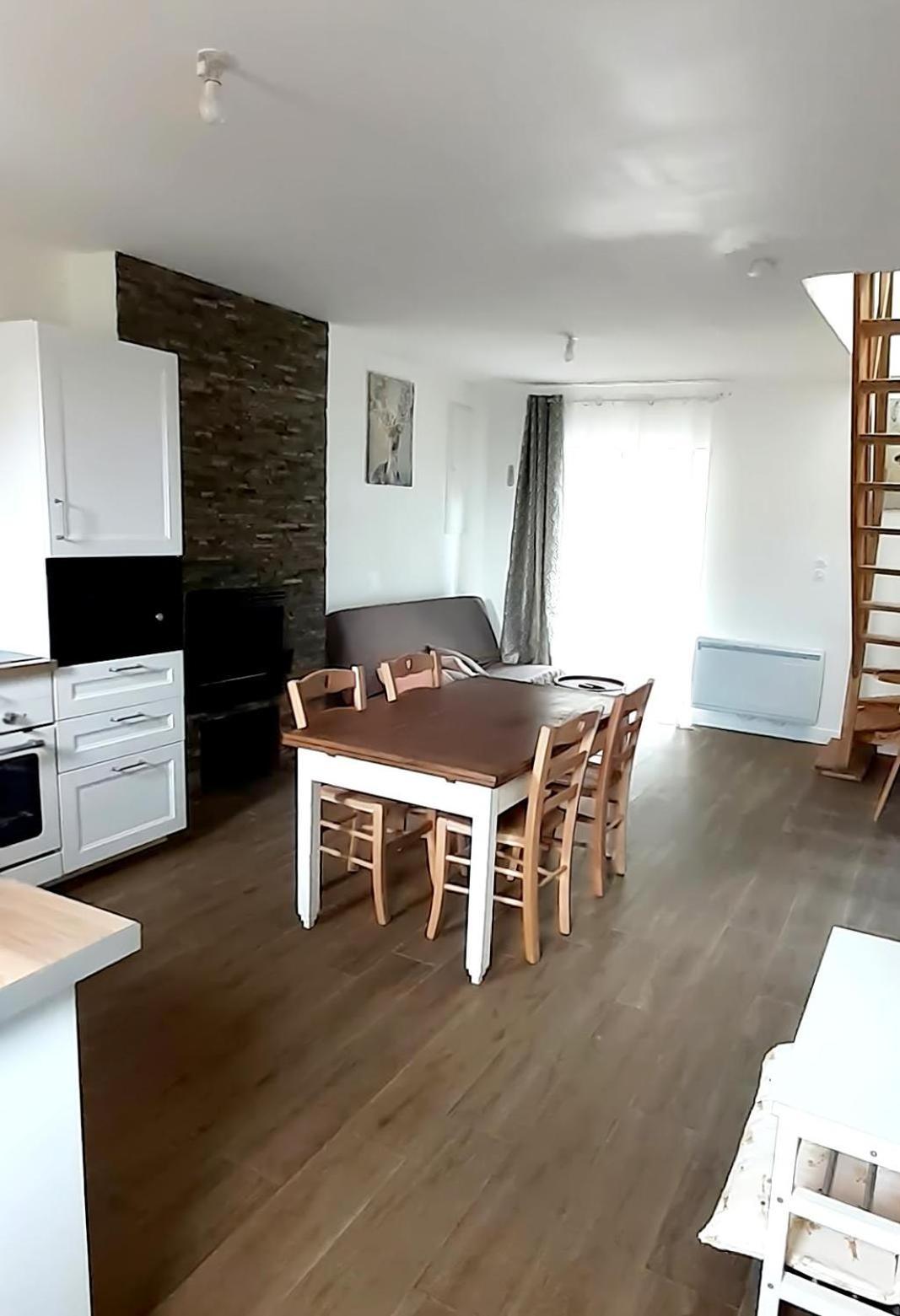 Au Lutin Pomme - Maison De Vacances Bretagne Mellé Exteriör bild