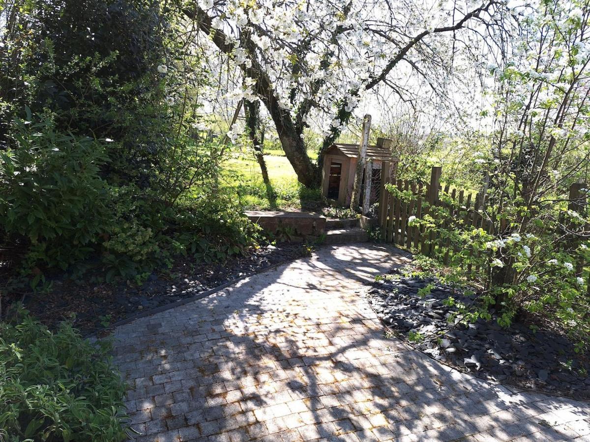 Au Lutin Pomme - Maison De Vacances Bretagne Mellé Exteriör bild